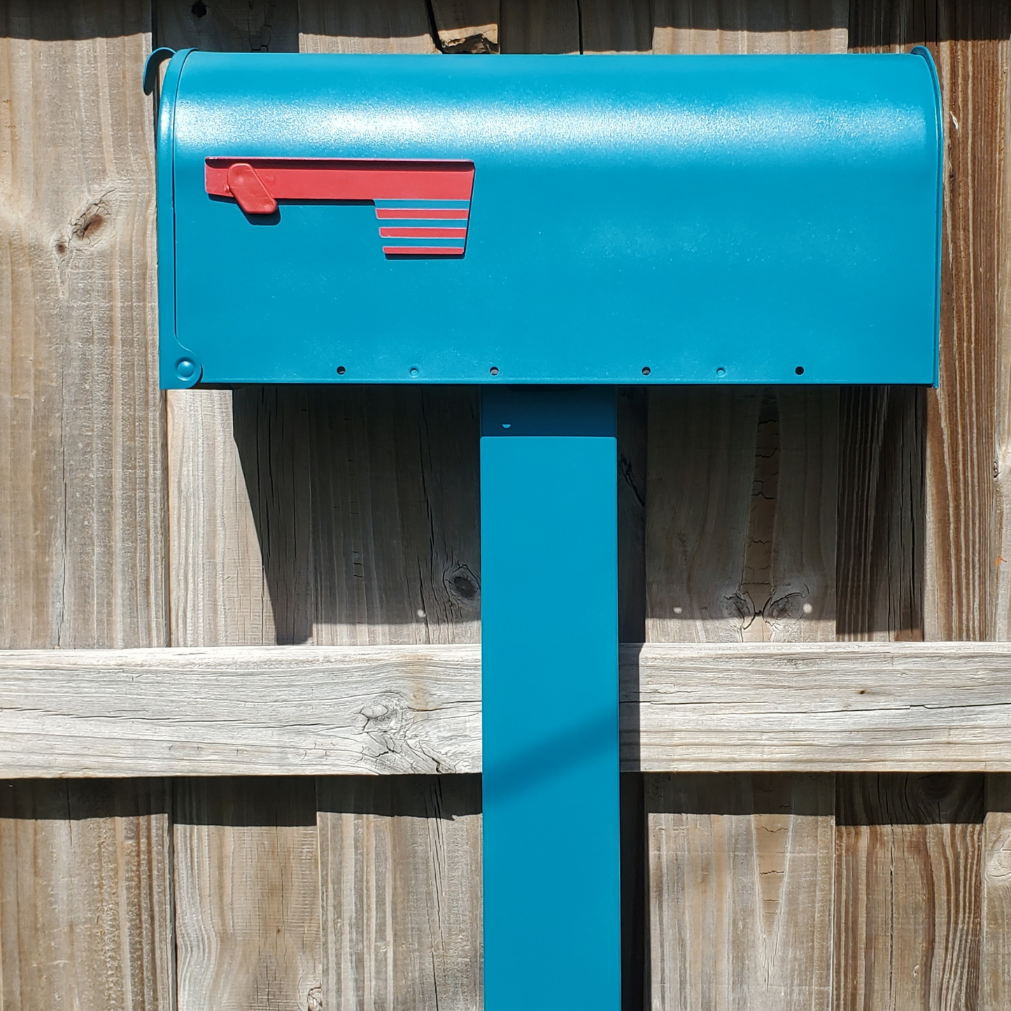 Lagoon Blue Mailbox