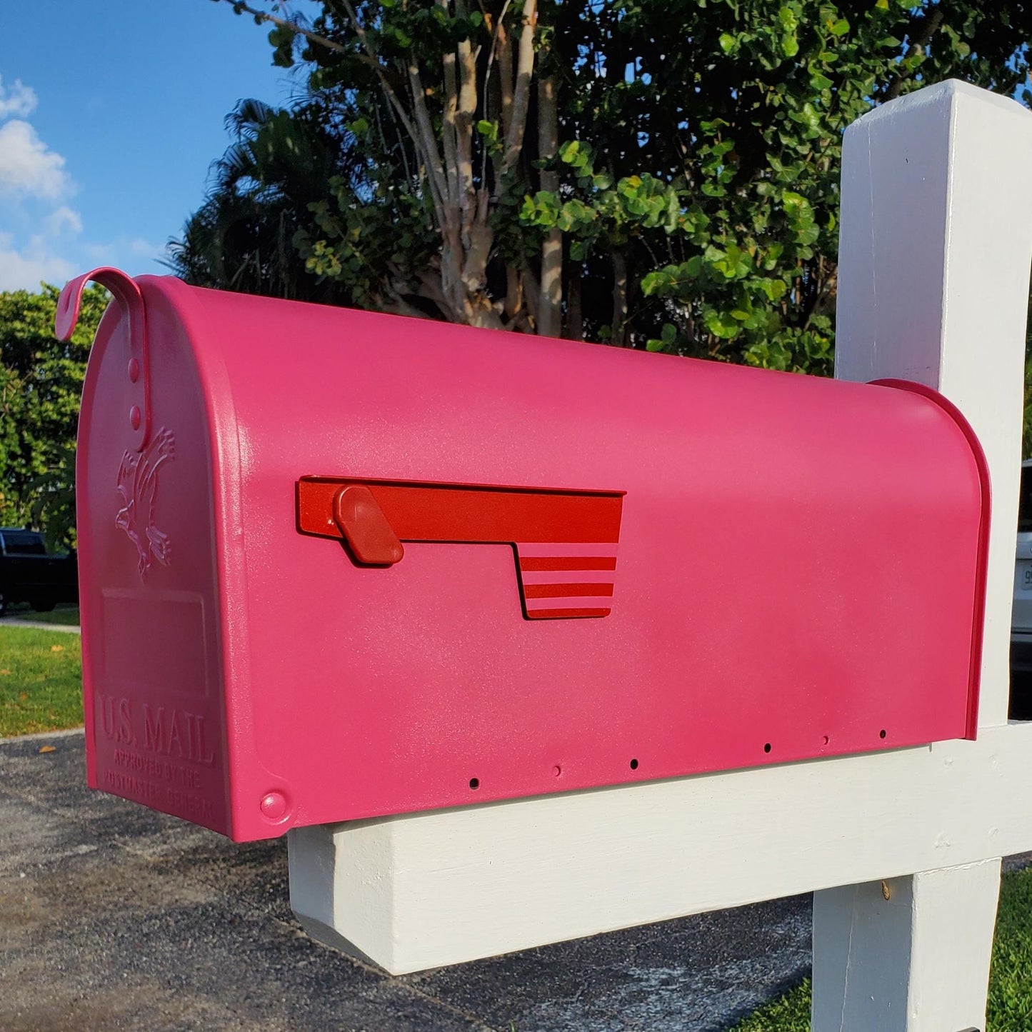 Berry Pink Mailbox